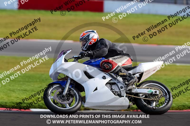 donington no limits trackday;donington park photographs;donington trackday photographs;no limits trackdays;peter wileman photography;trackday digital images;trackday photos